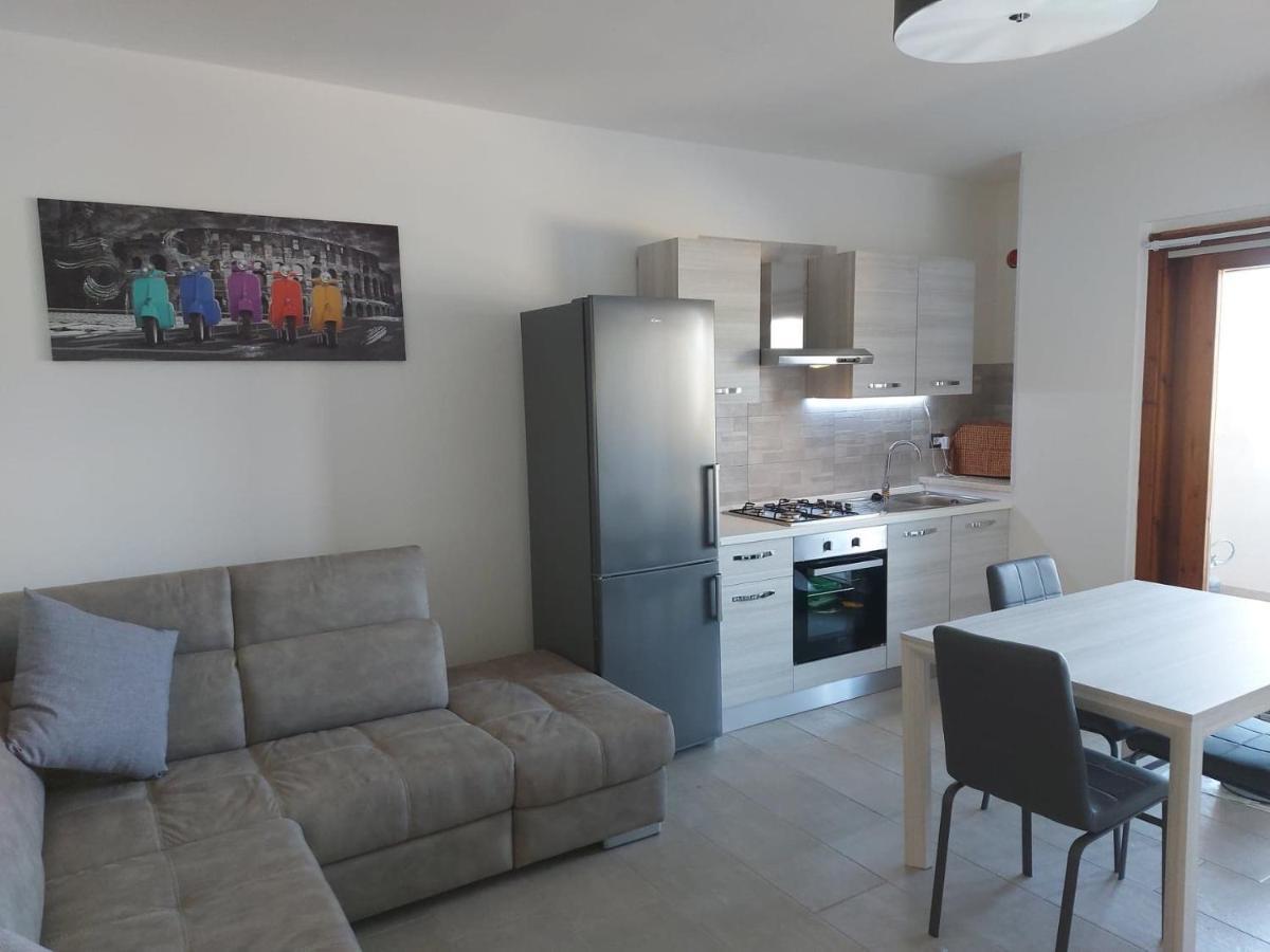Shardana Apartment กวาร์ตู ซานเตเลนา ภายนอก รูปภาพ