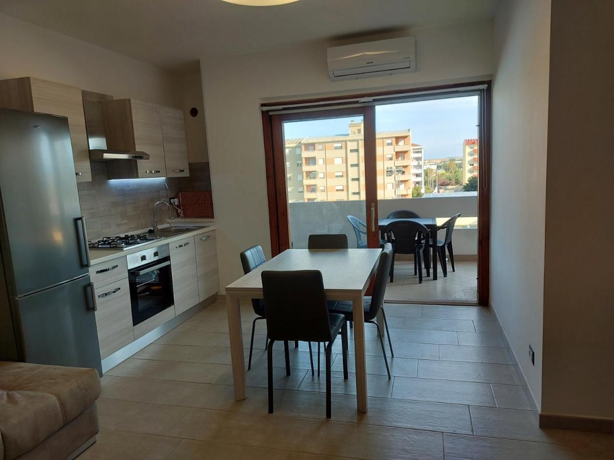 Shardana Apartment กวาร์ตู ซานเตเลนา ภายนอก รูปภาพ